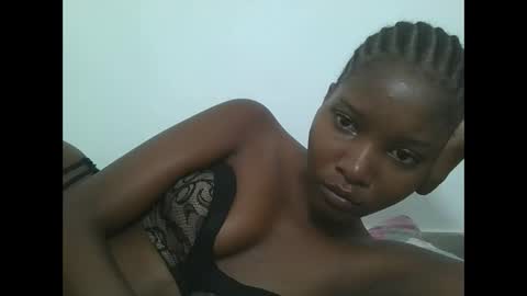 Snapshot of hotbabbee chatting on 06-05-26, 07:58 love online show from 06-05-26, 07:58