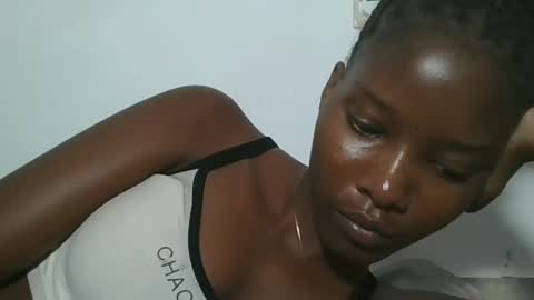 Snapshot of hotbabbee chatting on 07-09-26, 04:11 love online show from 07-09-26, 04:11