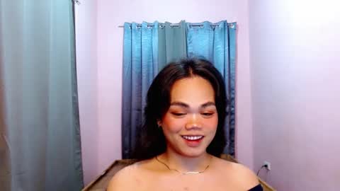 Snapshot of hotbabe_rica chatting on 12-16-24, 02:05 Ricaa online show from 12-16-24, 02:05