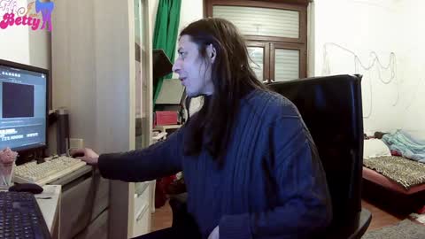 Snapshot of hotbettybellucci chatting on 01-29-25, 07:43 Betty Bellucci online show from 01-29-25, 07:43