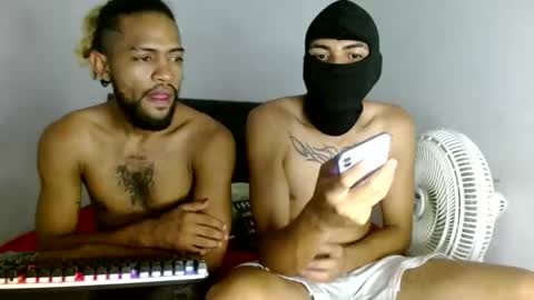 Snapshot of hotbody22_ chatting on 05-03-26, 09:10 hotbody22_ online show from 05-03-26, 09:10
