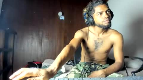 Snapshot of hotbody22_ chatting on 07-10-26, 02:05 hotbody22_ online show from 07-10-26, 02:05