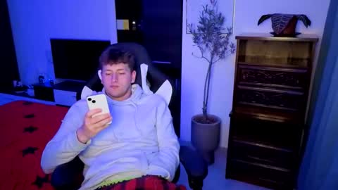 Hotboyshorny online show from 04-25-26, 01:41