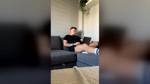 hotbro05 online show from 03-08-26, 01:26