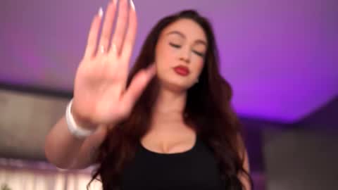 Anais online show from 11-16-25, 09:15