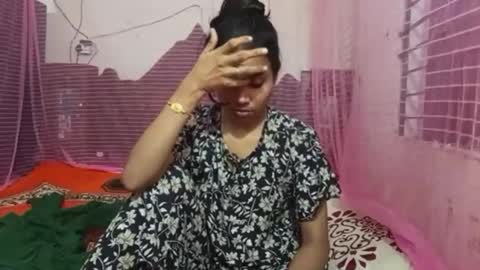 Hotcapolx online show from 11-28-25, 05:04