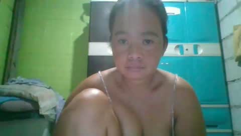 hotchicks4uxx online show from 01-06-25, 10:15