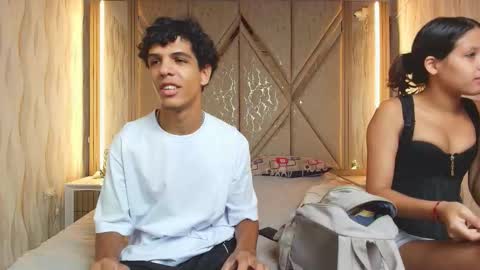 hotcouple_222 online show from 03-22-26, 07:28