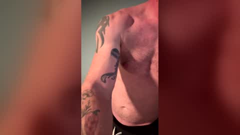 Snapshot of hotdadforyou chatting on 02-01-26, 01:15 hotdadforyou online show from 02-01-26, 01:15