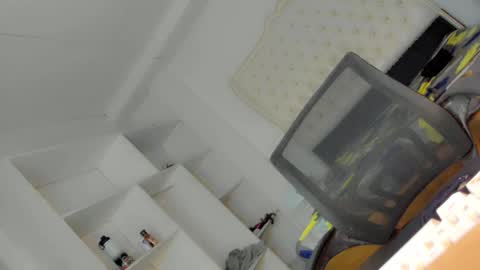 Snapshot of hotfalling_angel1 chatting on 02-17-25, 07:47 Angel online show from 02-17-25, 07:47