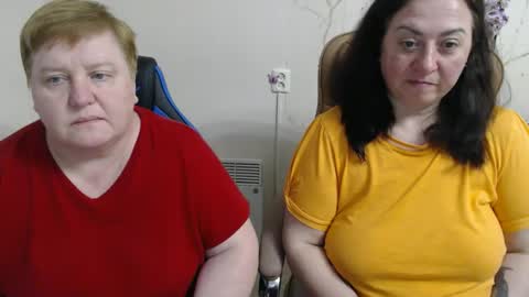 Snapshot of hotfiremommy chatting on 05-07-26, 08:25 LimonkaFire online show from 05-07-26, 08:25