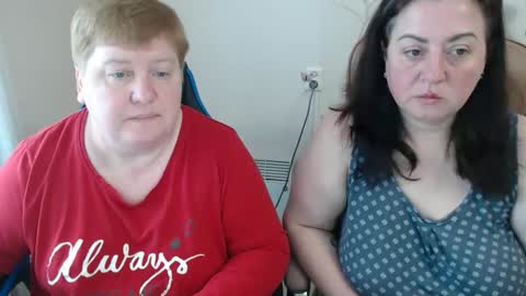 Snapshot of hotfiremommy chatting on 05-10-26, 09:14 LimonkaFire online show from 05-10-26, 09:14
