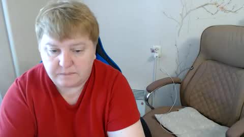 Snapshot of hotfiremommy chatting on 05-24-26, 05:56 LimonkaFire online show from 05-24-26, 05:56