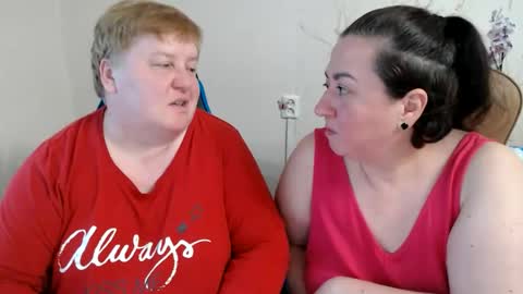 Snapshot of hotfiremommy chatting on 05-29-26, 05:33 LimonkaFire online show from 05-29-26, 05:33