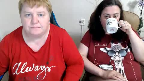 Snapshot of hotfiremommy chatting on 06-05-26, 08:25 LimonkaFire online show from 06-05-26, 08:25