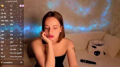 Snapshot of hotflexvi chatting on 10-04-25, 09:24 Viki online show from 10-04-25, 09:24