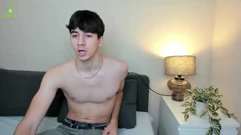 QUENTIN online show from 11-08-25, 06:46