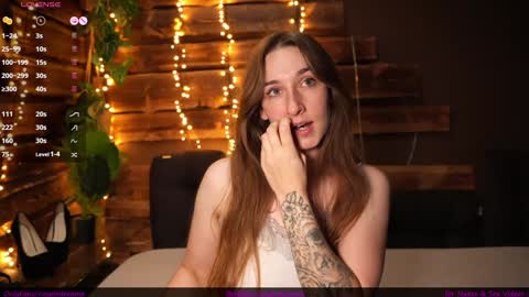 Snapshot of hotfrecklesgirl chatting on 10-21-25, 11:11 hotfrecklesgirl online show from 10-21-25, 11:11