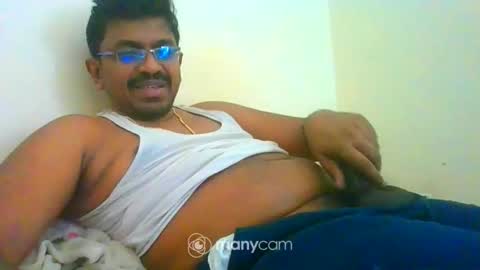 Snapshot of hotgluteus4321 chatting on 02-21-26, 07:42 hotgluteus4321 online show from 02-21-26, 07:42