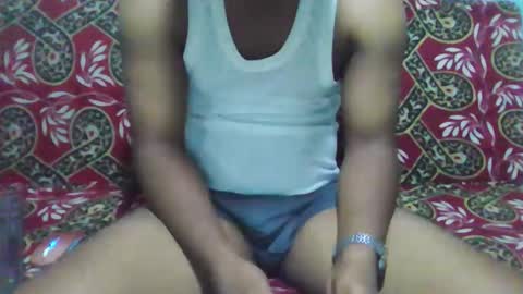 Snapshot of hotguyy001 chatting on 05-22-26, 02:51 hotguyy001 online show from 05-22-26, 02:51