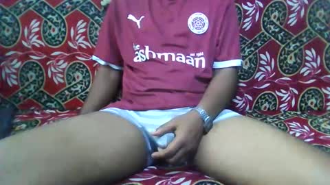 Snapshot of hotguyy001 chatting on 06-01-26, 05:09 hotguyy001 online show from 06-01-26, 05:09