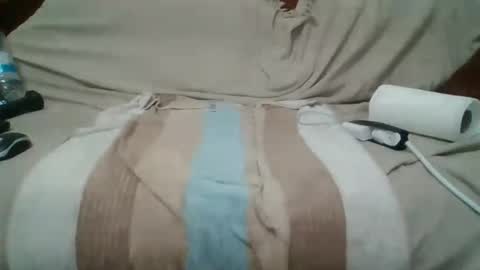 Snapshot of hothot1505 chatting on 10-18-25, 12:02 hothot1505 online show from 10-18-25, 12:02