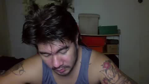 Snapshot of hothunkybear23 chatting on 12-28-24, 01:39 Khel online show from 12-28-24, 01:39