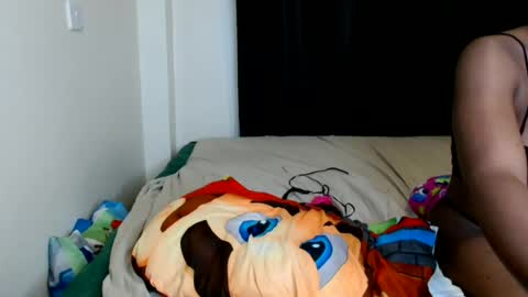 Hotie vives online show from 07-15-26, 01:44
