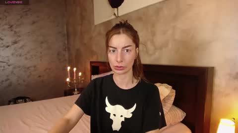 Snapshot of hotilia18 chatting on 07-11-26, 07:16 Lia online show from 07-11-26, 07:16