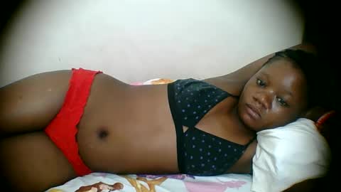 Snapshot of hotjeylee chatting on 04-20-26, 10:44 LOYCE online show from 04-20-26, 10:44