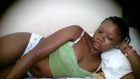 Snapshot of hotjeylee chatting on 04-21-26, 07:47 LOYCE online show from 04-21-26, 07:47