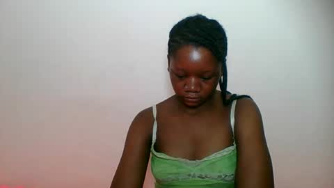 Snapshot of hotjeylee chatting on 04-27-26, 12:41 LOYCE online show from 04-27-26, 12:41