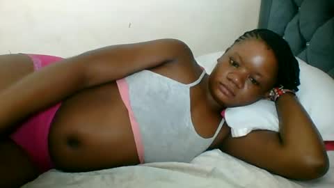 Snapshot of hotjeylee chatting on 07-01-26, 11:15 LOYCE online show from 07-01-26, 11:15