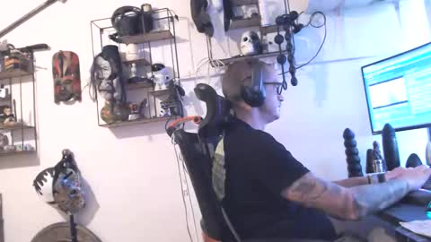 hotkinkytat online show from 04-28-26, 02:00