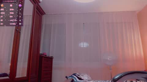 Angela online show from 06-10-26, 04:23