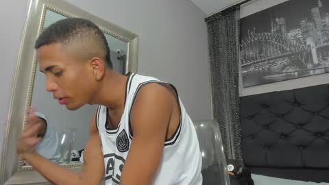 Hotkoljei online show from 01-28-25, 02:32