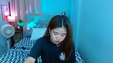 Layla online show from 01-21-25, 12:18