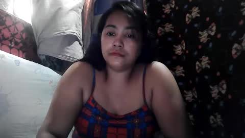 Snapshot of hotlea20 chatting on 05-25-26, 03:23 Hotlea20 online show from 05-25-26, 03:23