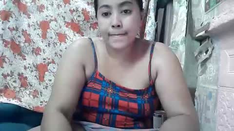 Snapshot of hotlea20 chatting on 05-30-26, 03:25 Hotlea20 online show from 05-30-26, 03:25