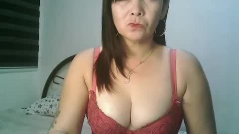 hotmamajen4u online show from 04-06-26, 12:30