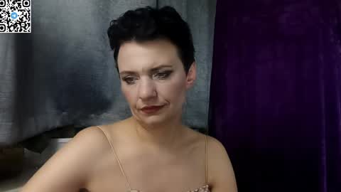 hotmamaqueen234 online show from 04-17-26, 08:01