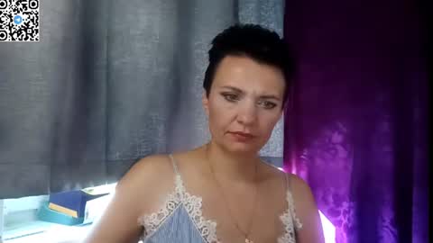Snapshot of hotmamaqueen234 chatting on 07-16-26, 12:22 hotmamaqueen234 online show from 07-16-26, 12:22