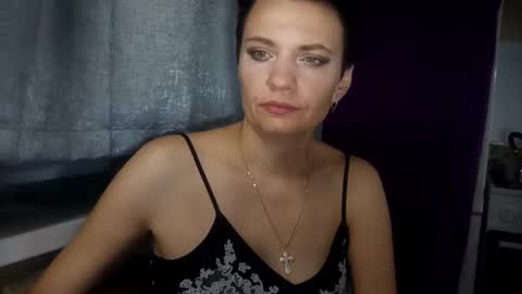 Snapshot of hotmamaqueen234 chatting on 07-23-26, 12:02 hotmamaqueen234 online show from 07-23-26, 12:02