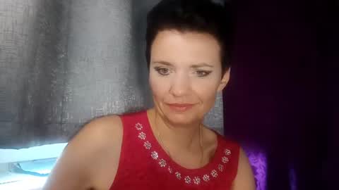 Snapshot of hotmamaqueen234 chatting on 07-24-26, 07:17 hotmamaqueen234 online show from 07-24-26, 07:17