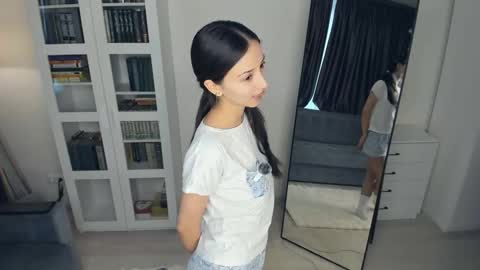 Cherry  online show from 02-20-26, 08:16