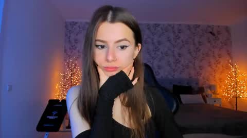 hotmolly_ online show from 05-24-26, 06:35