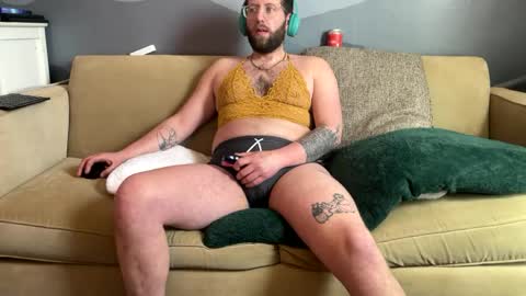 Snapshot of hotmplspunk chatting on 03-23-26, 05:17 Jared online show from 03-23-26, 05:17