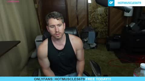 Snapshot of hotmuscles6t9 chatting on 05-03-26, 08:53 hotmuscles6t9 online show from 05-03-26, 08:53