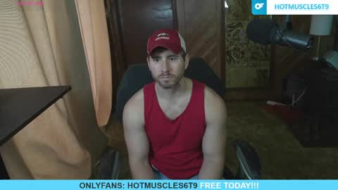 Snapshot of hotmuscles6t9 chatting on 05-28-26, 03:53 hotmuscles6t9 online show from 05-28-26, 03:53