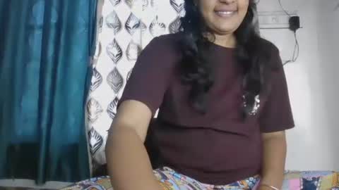 lola online show from 09-22-25, 05:31